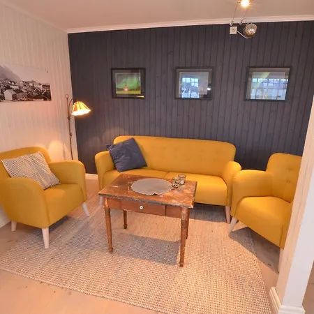 Gammelfileten Brygge * Henningsvaer